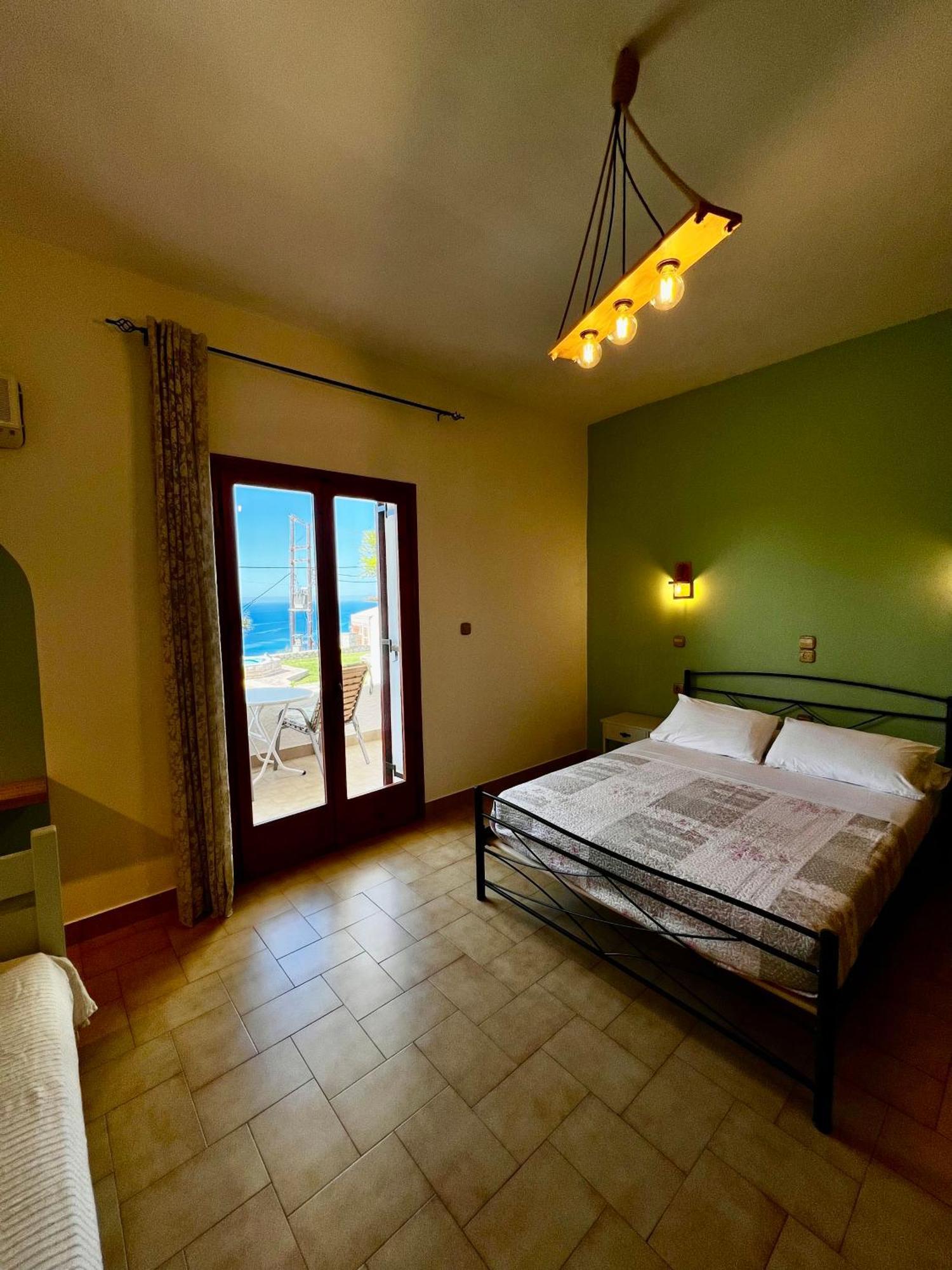 Ocean Front Studios 77 Lourdata (Kefalonia) Quarto foto