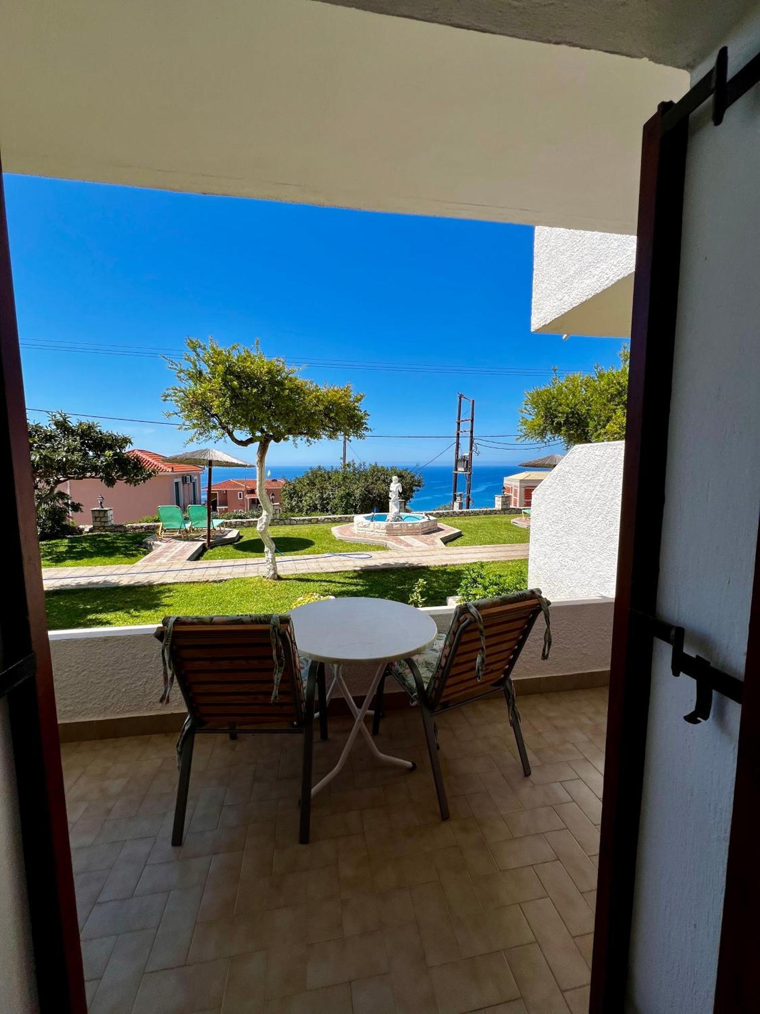 Ocean Front Studios 77 Lourdata (Kefalonia) Quarto foto