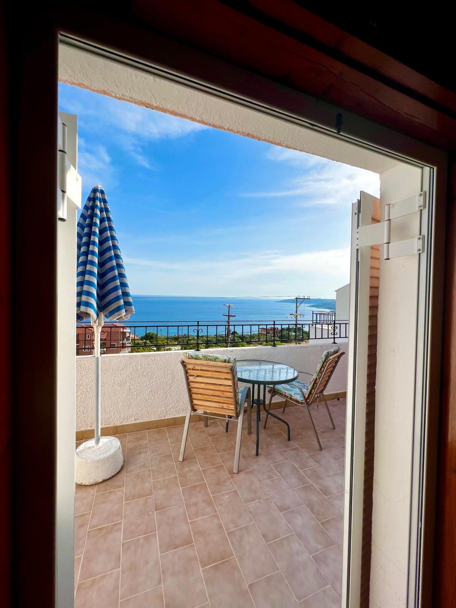 Ocean Front Studios 77 Lourdata (Kefalonia) Exterior foto