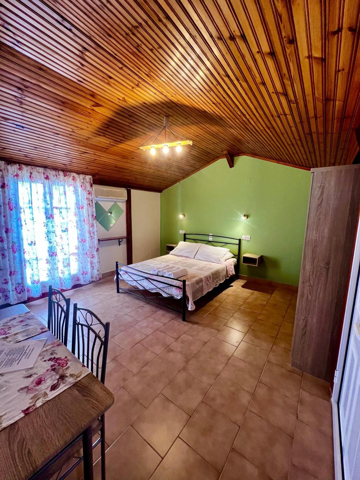 Ocean Front Studios 77 Lourdata (Kefalonia) Exterior foto